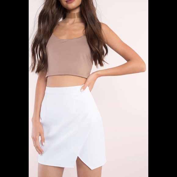 Tobi Dresses & Skirts - White mini skirt